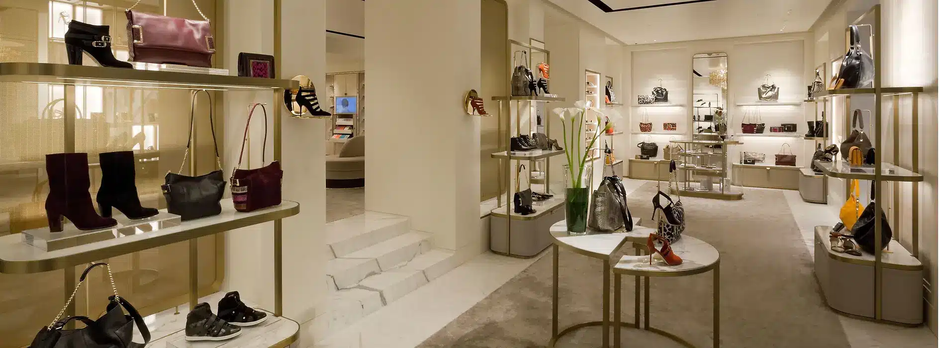 jimmy choo tuchlauben نقش دکوراسیون در افزایش فروش