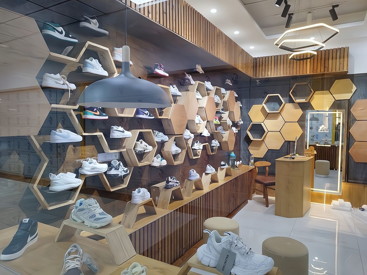 ایده هایی برای استند و قفسه بندی: