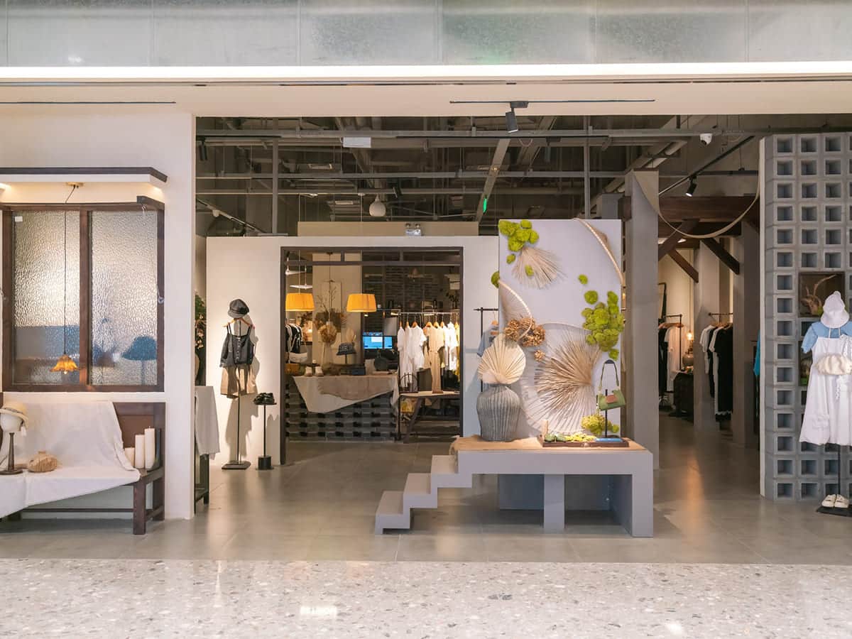 نورپردازی حرفه‌ای ویترین